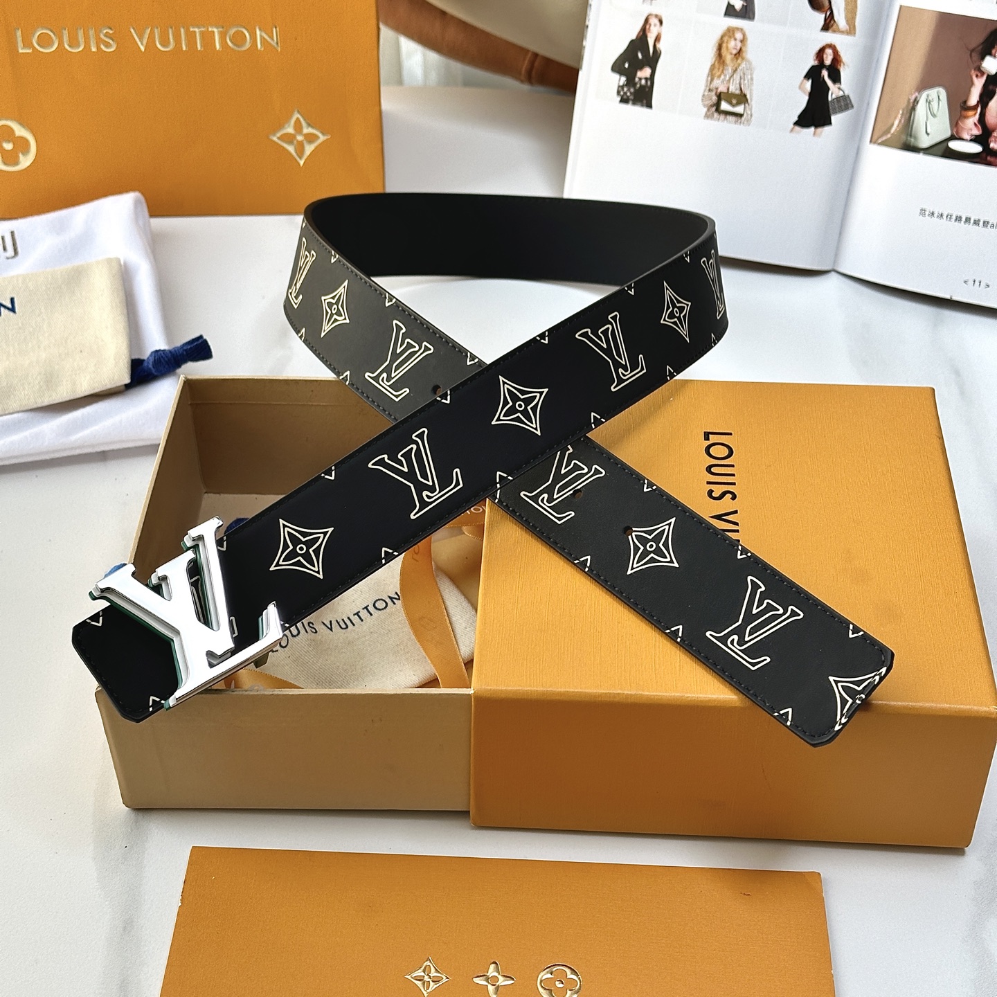 루이비통(LV) 남성 벨트 악세사리