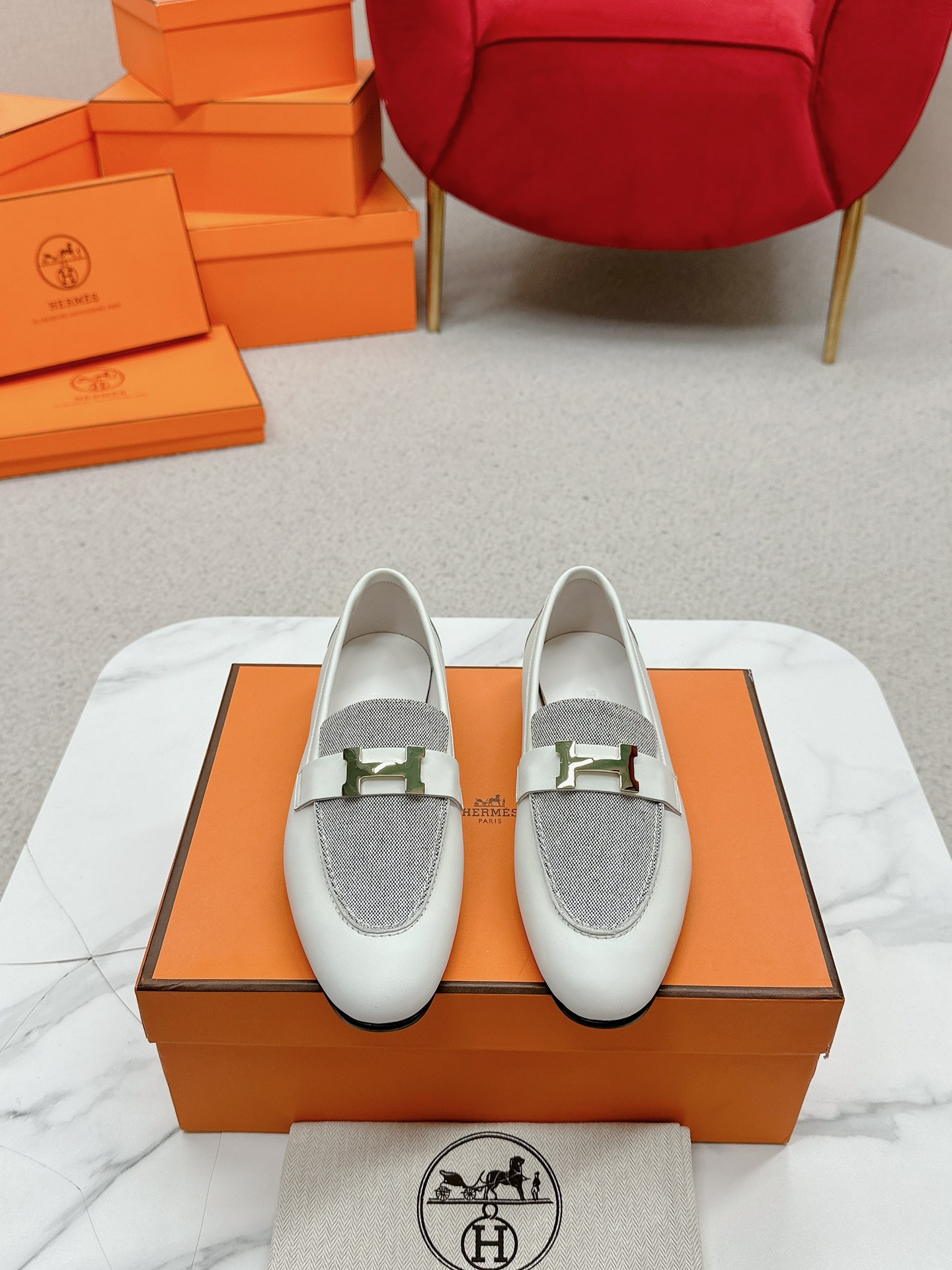 에르메스(HERMES) Destin 켈리 로퍼 신발
