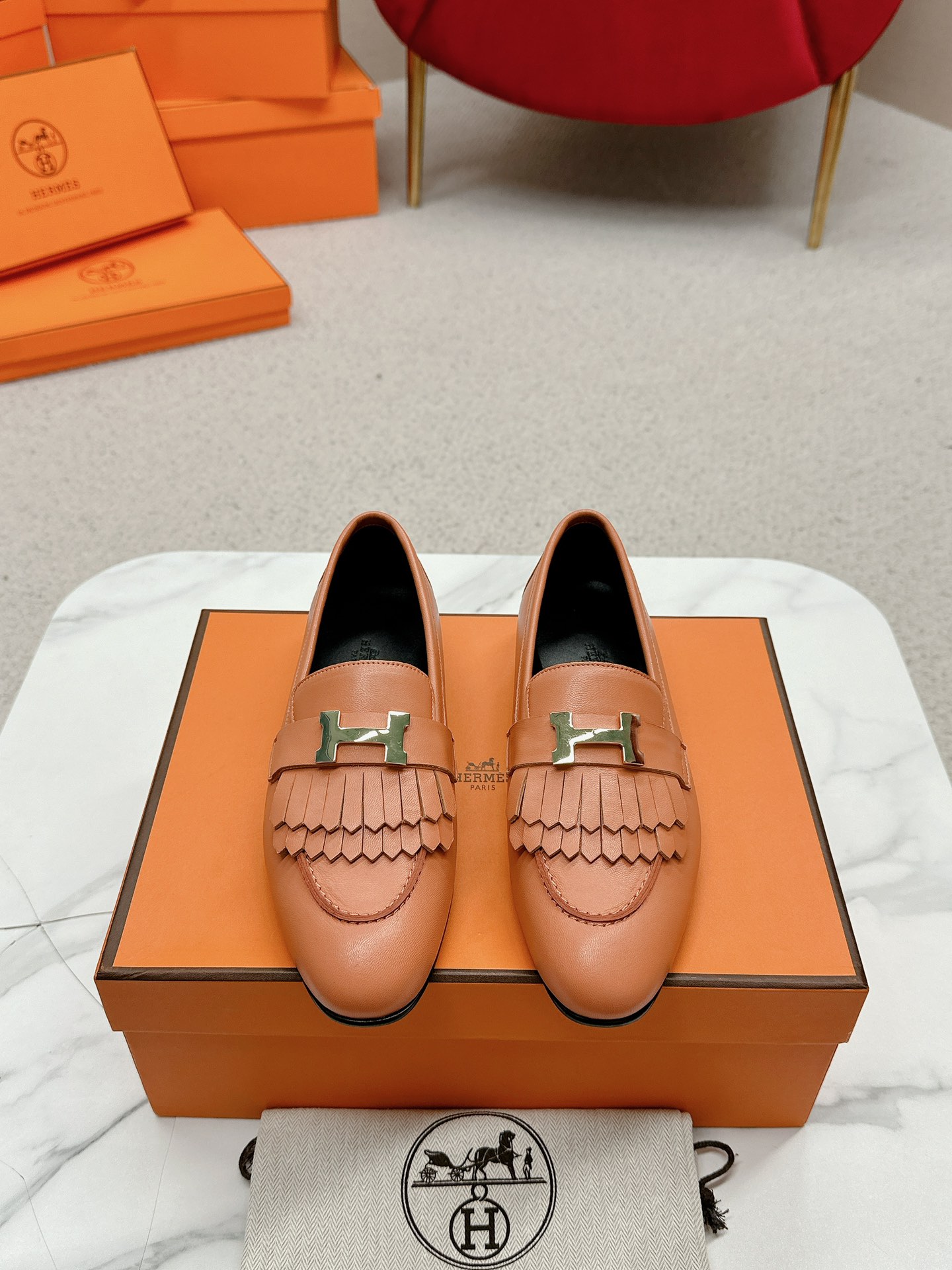 에르메스(HERMES) Destin 테슬 켈리 로퍼 신발