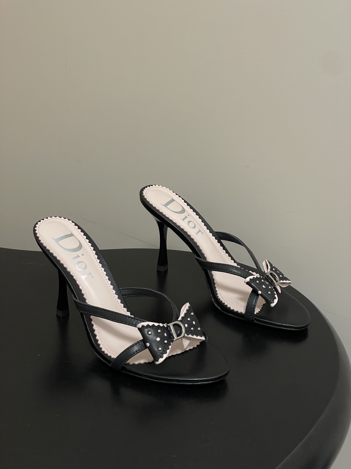 디올(DIOR) 리본 슬링백 하이힐 샌들 신발