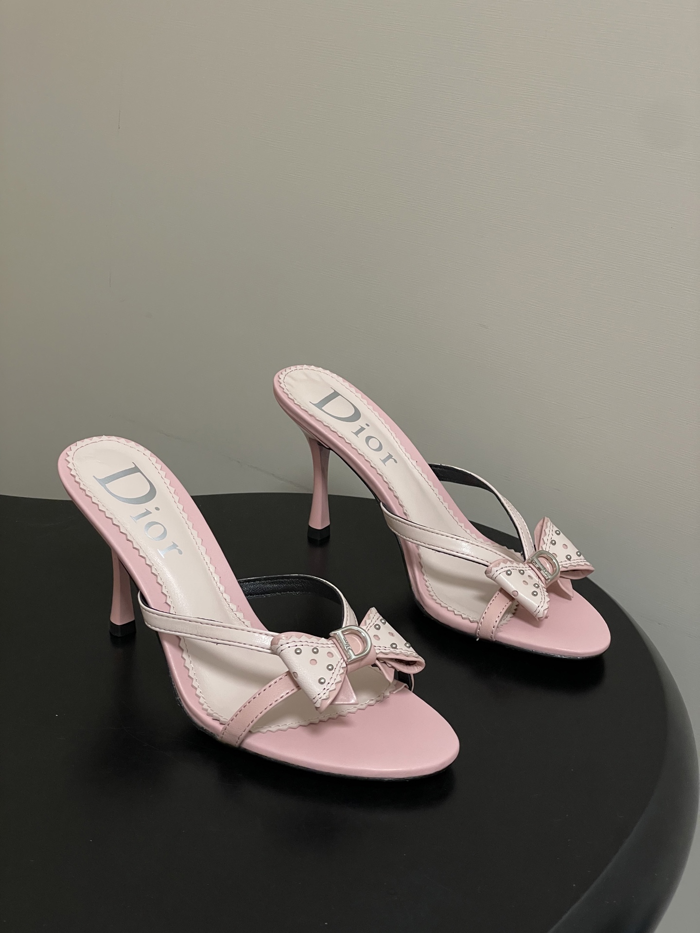 디올(DIOR) 리본 슬링백 하이힐 샌들 신발