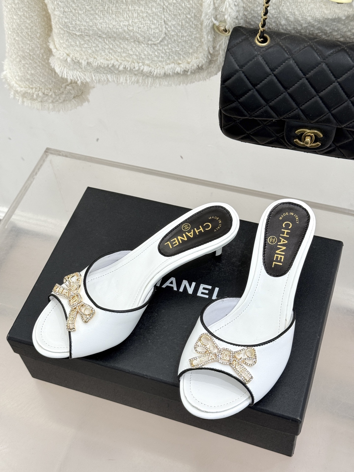 Chanel 샤넬 수입 스톤 더블C 리본 키튼 힐 슬리퍼 샌들 신발
