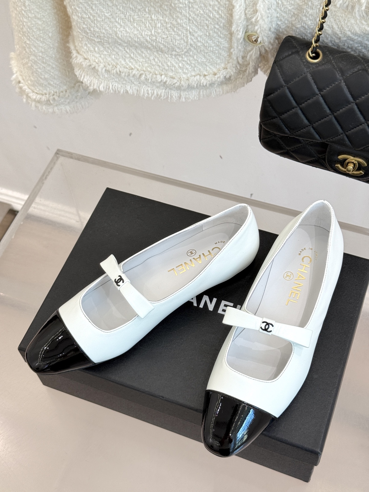 Chanel 샤넬 25P 신상 더블C 리본 메리제인 플랫 슈즈 신발
