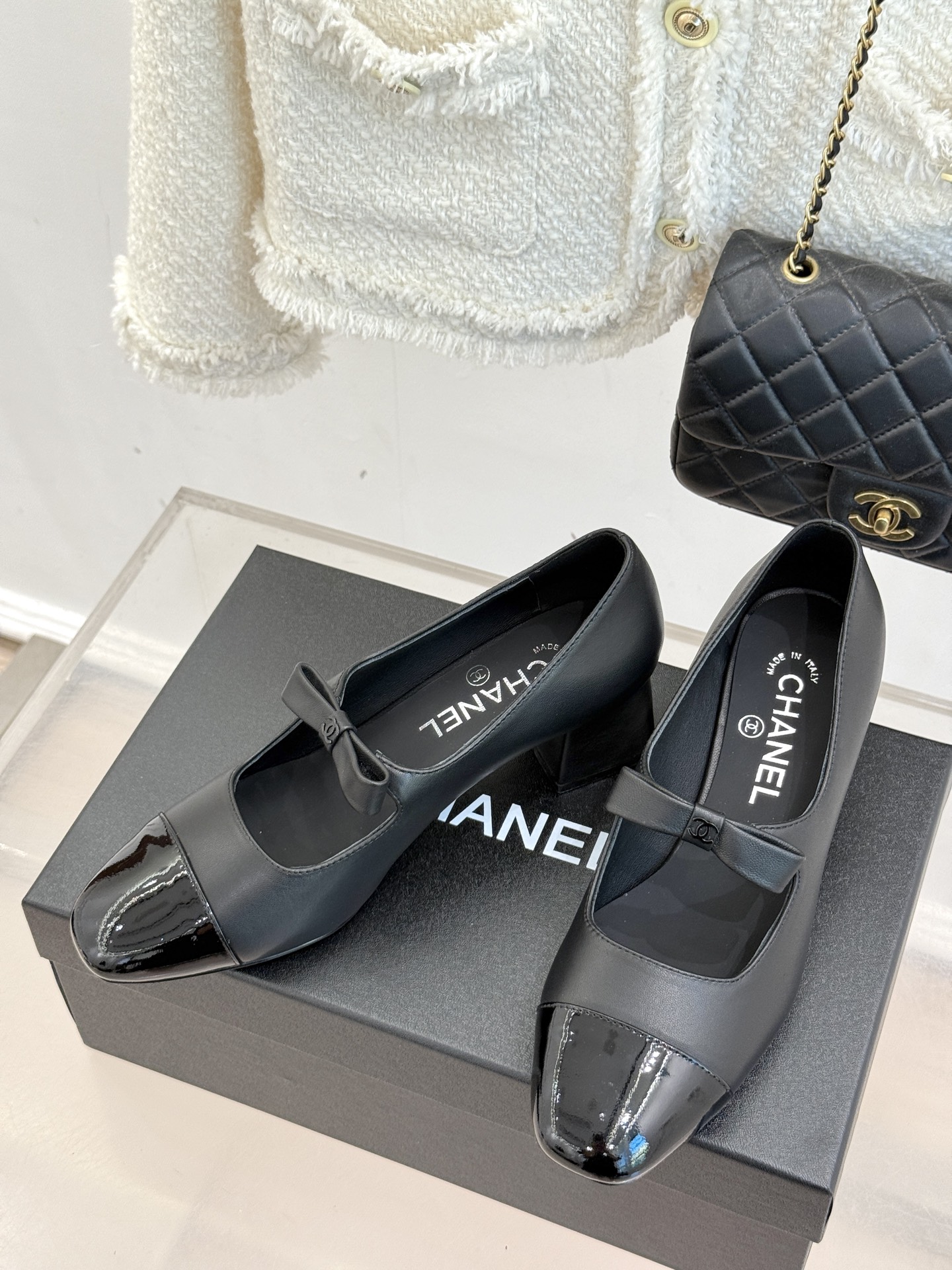 Chanel 샤넬 25P 신상 더블C 힐 굽 리본 메리제인 로퍼 구두 신발
