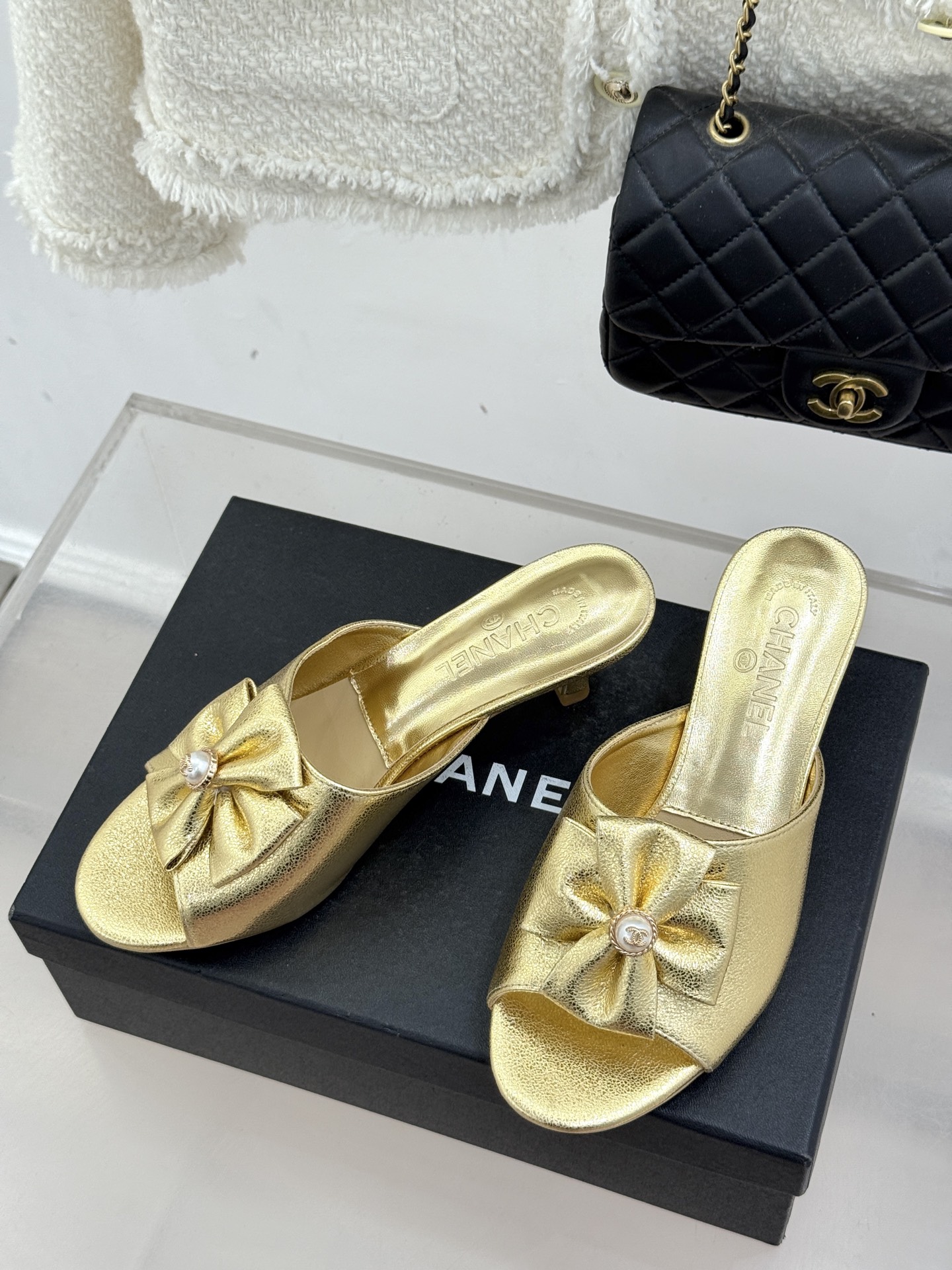 Chanel 샤넬 26C 더블 리본 스톤 로고 슬리퍼 샌들 신발