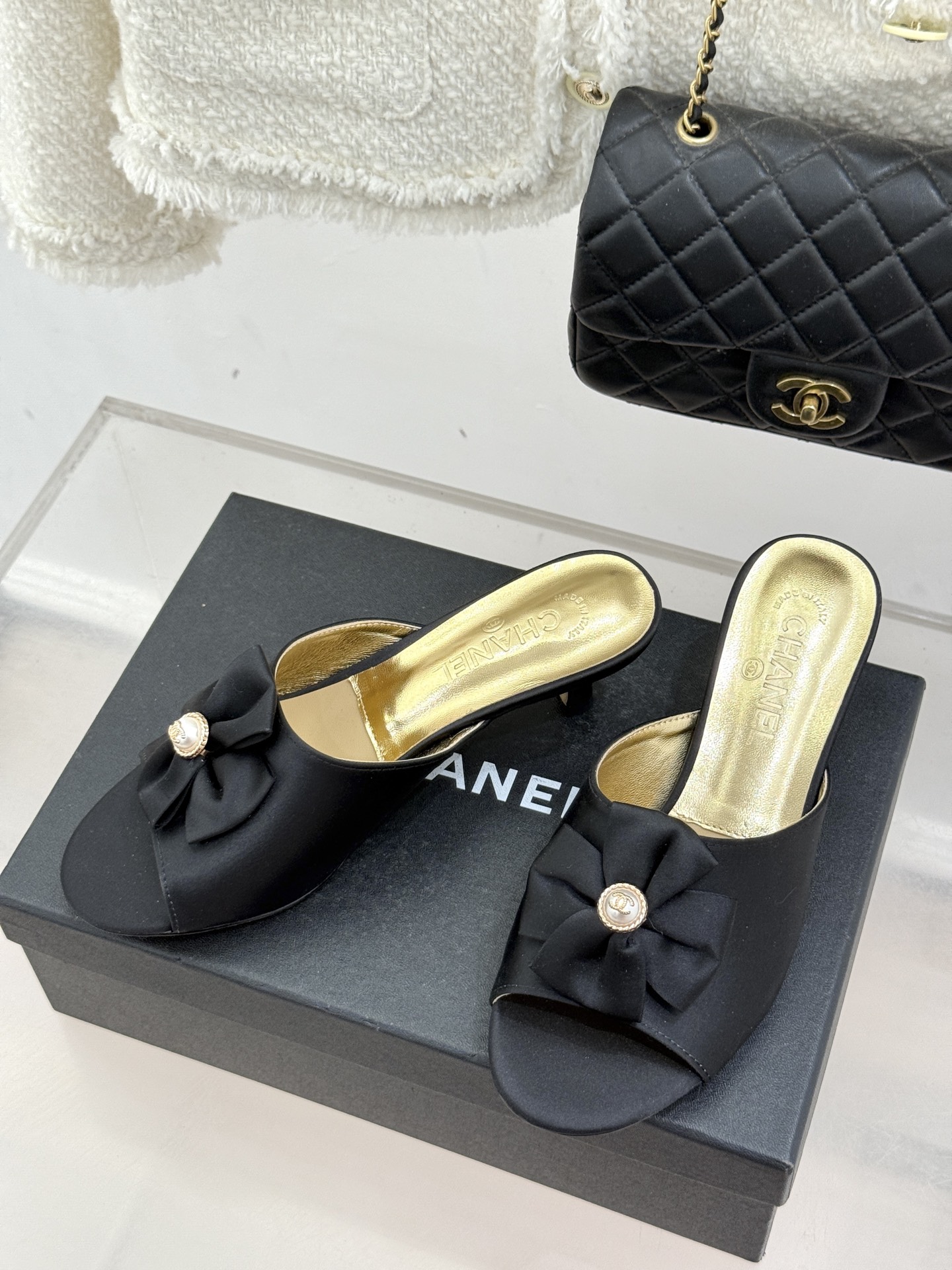 Chanel 샤넬 26C 더블 리본 스톤 로고 슬리퍼 샌들 신발