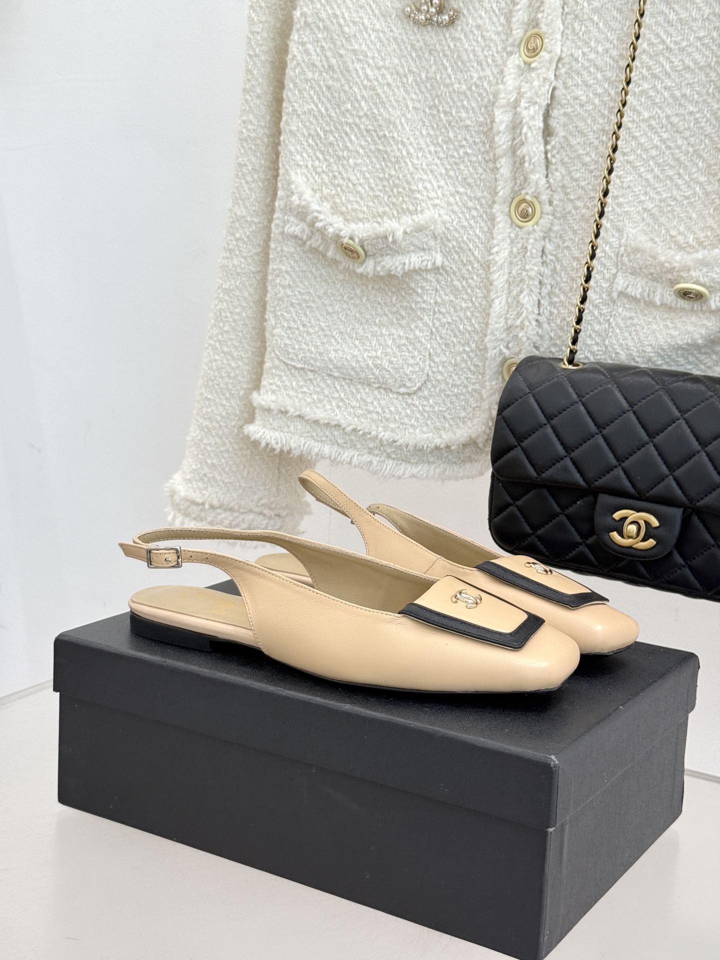 Chanel 샤넬 25K 스퀘어 토 플랩 샌들 슬리퍼 신발