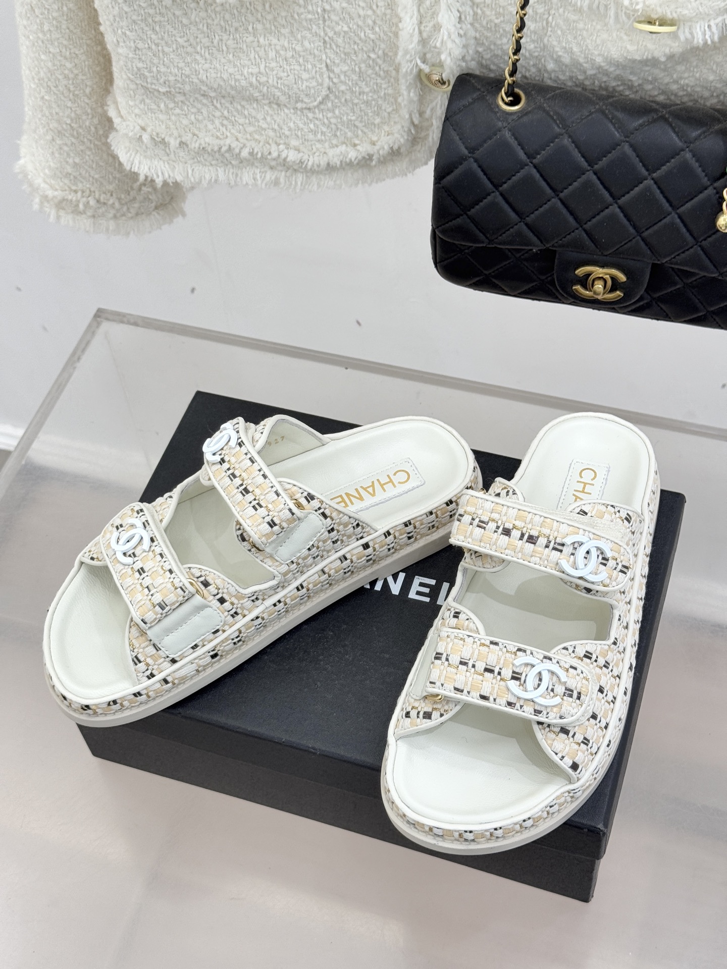 Chanel 클래식 더블C 벨크로 샌들 슬리퍼 신발