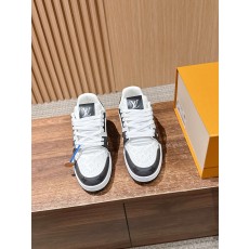 루이비통(LV) 모노그램 스케이트 스니커즈 신발