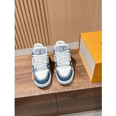 루이비통(LV) 모노그램 스케이트 스니커즈 신발