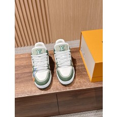 루이비통(LV) 모노그램 스케이트 스니커즈 신발