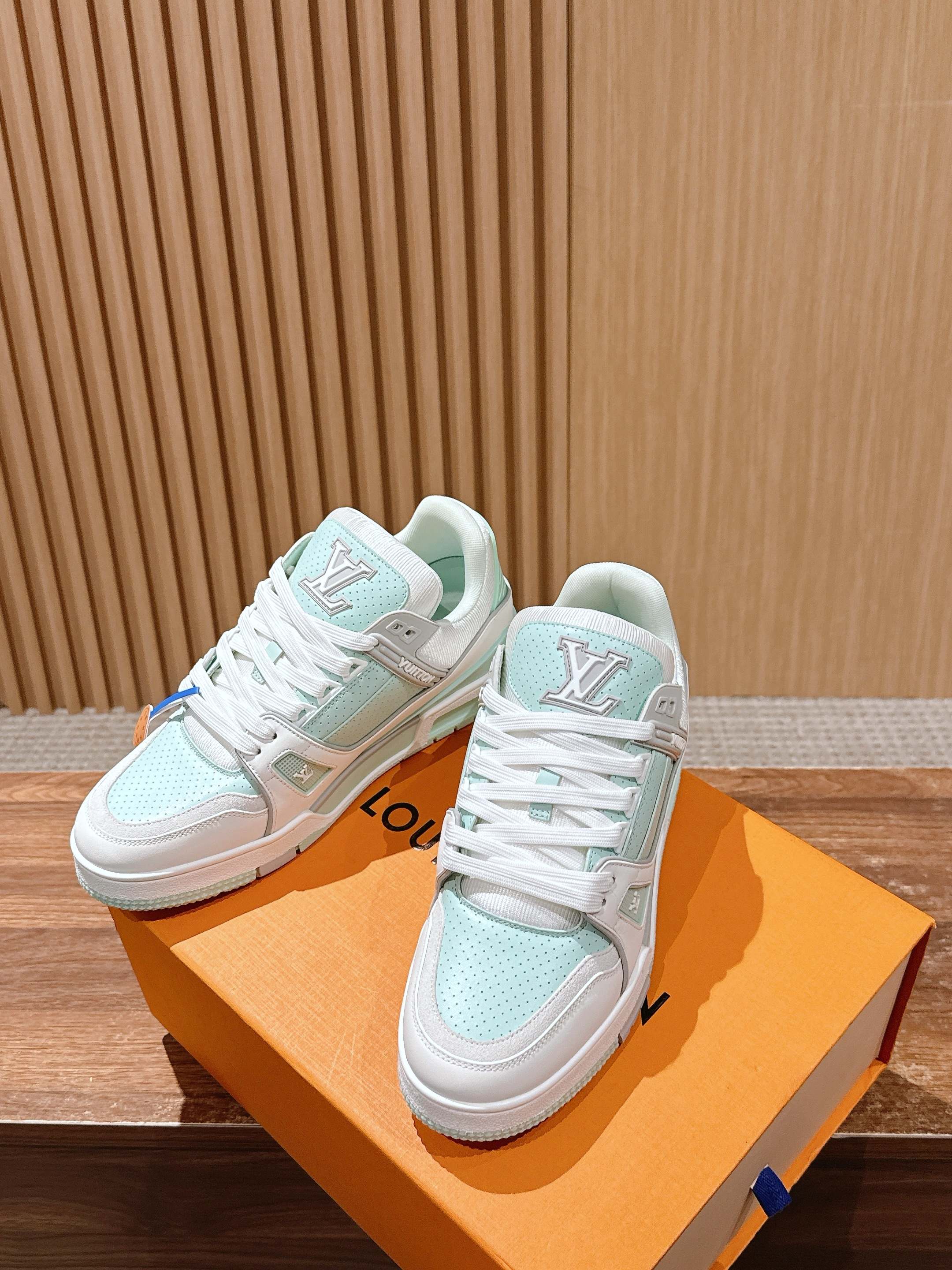 루이비통(LV) 커플 스니커즈 신발