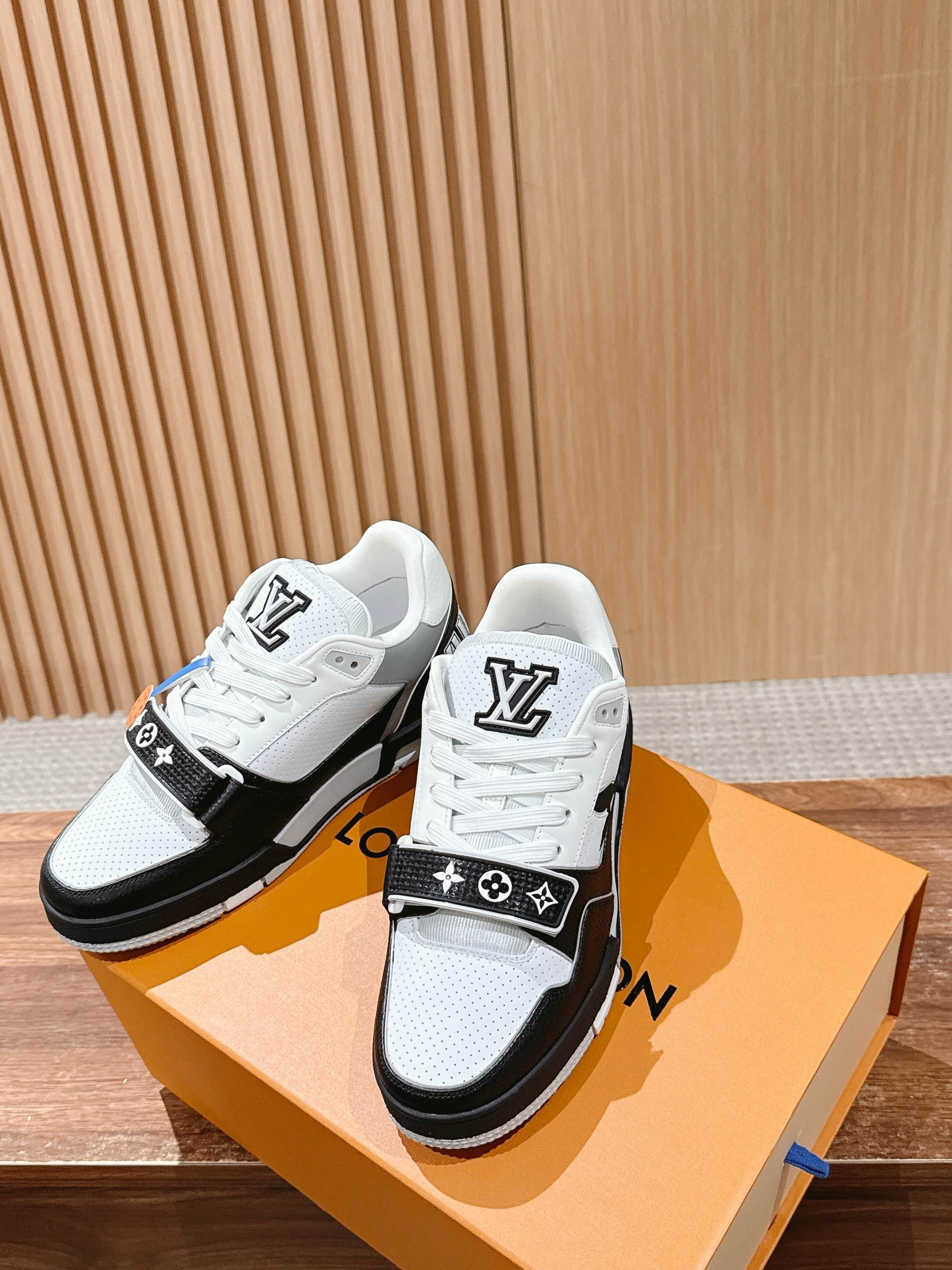 루이비통(LV) 커플 스니커즈 신발