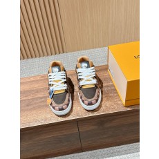 루이비통(LV) 커플 스니커즈 신발