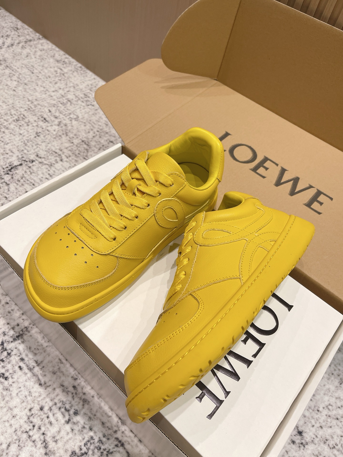 Loewe 로에베 잠보(Jambo) 레트로 스니커즈 신발