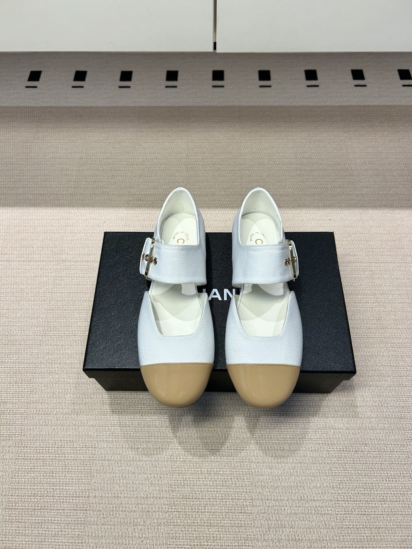 샤넬(CHANEL) 메리제인 플랫 슈즈 신발