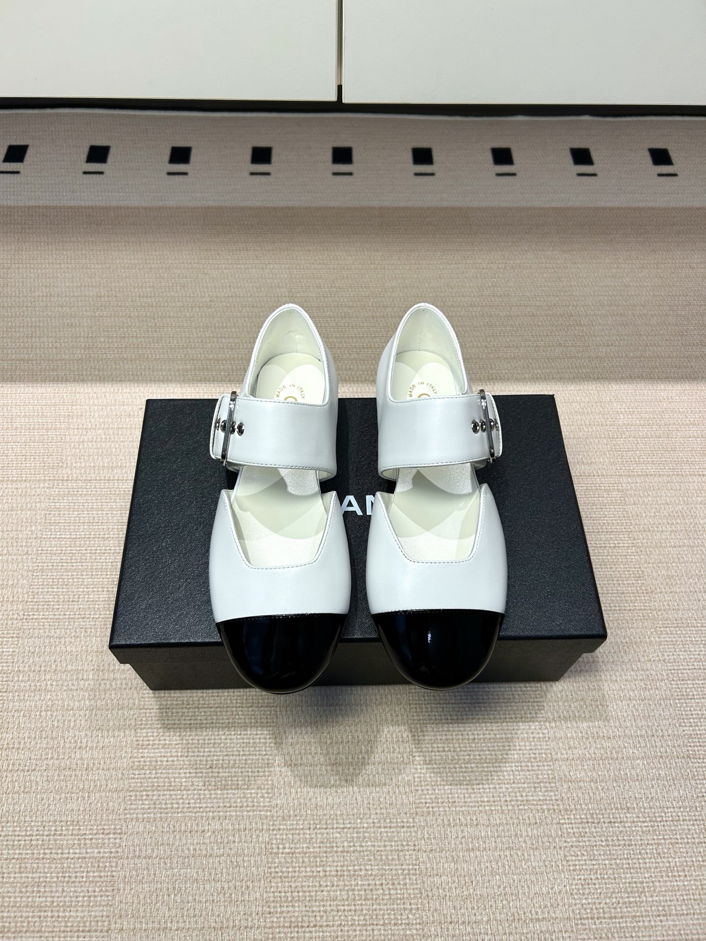 샤넬(CHANEL) 메리제인 플랫 슈즈 신발