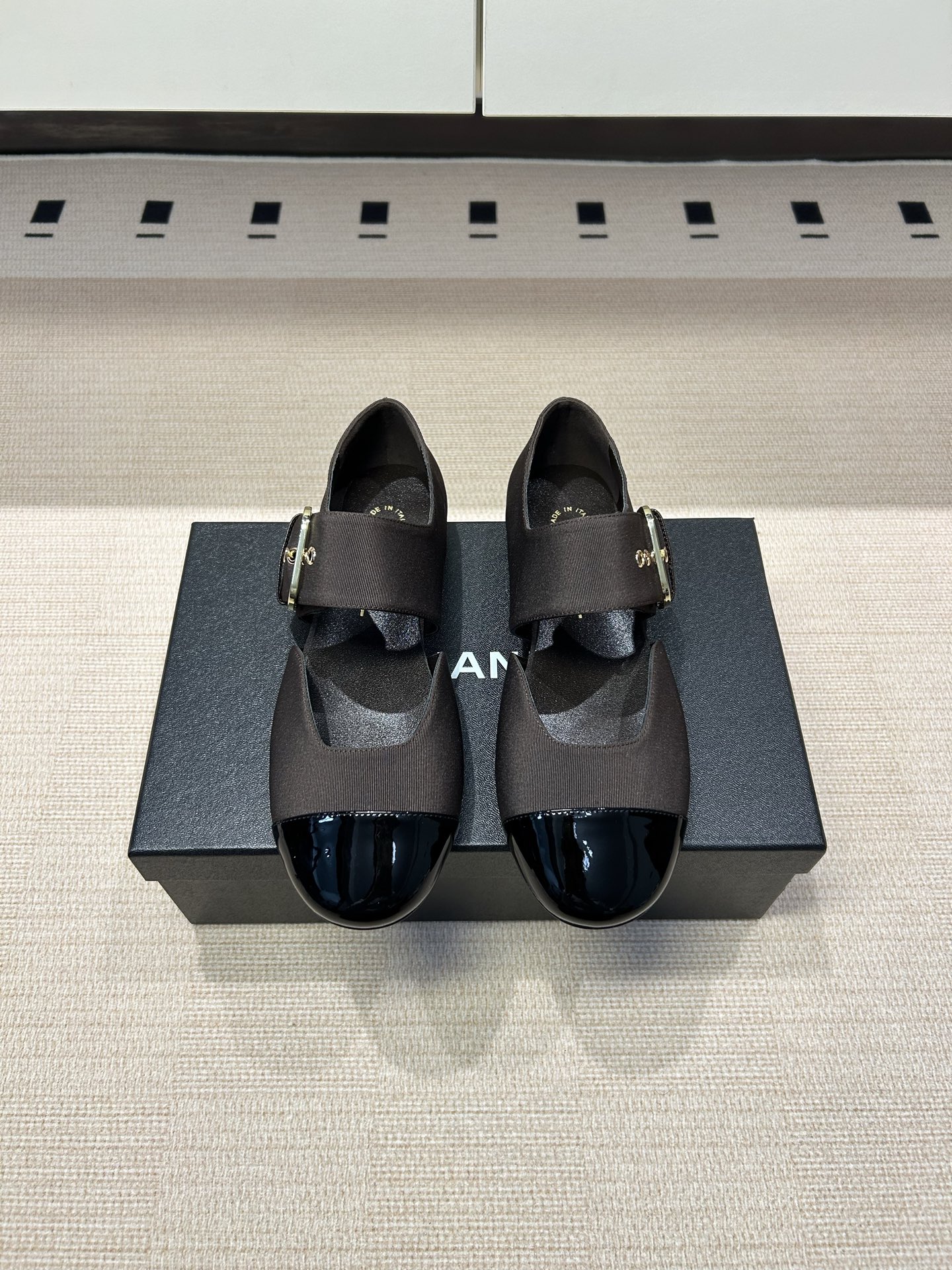 샤넬(CHANEL) 메리제인 플랫 슈즈 신발