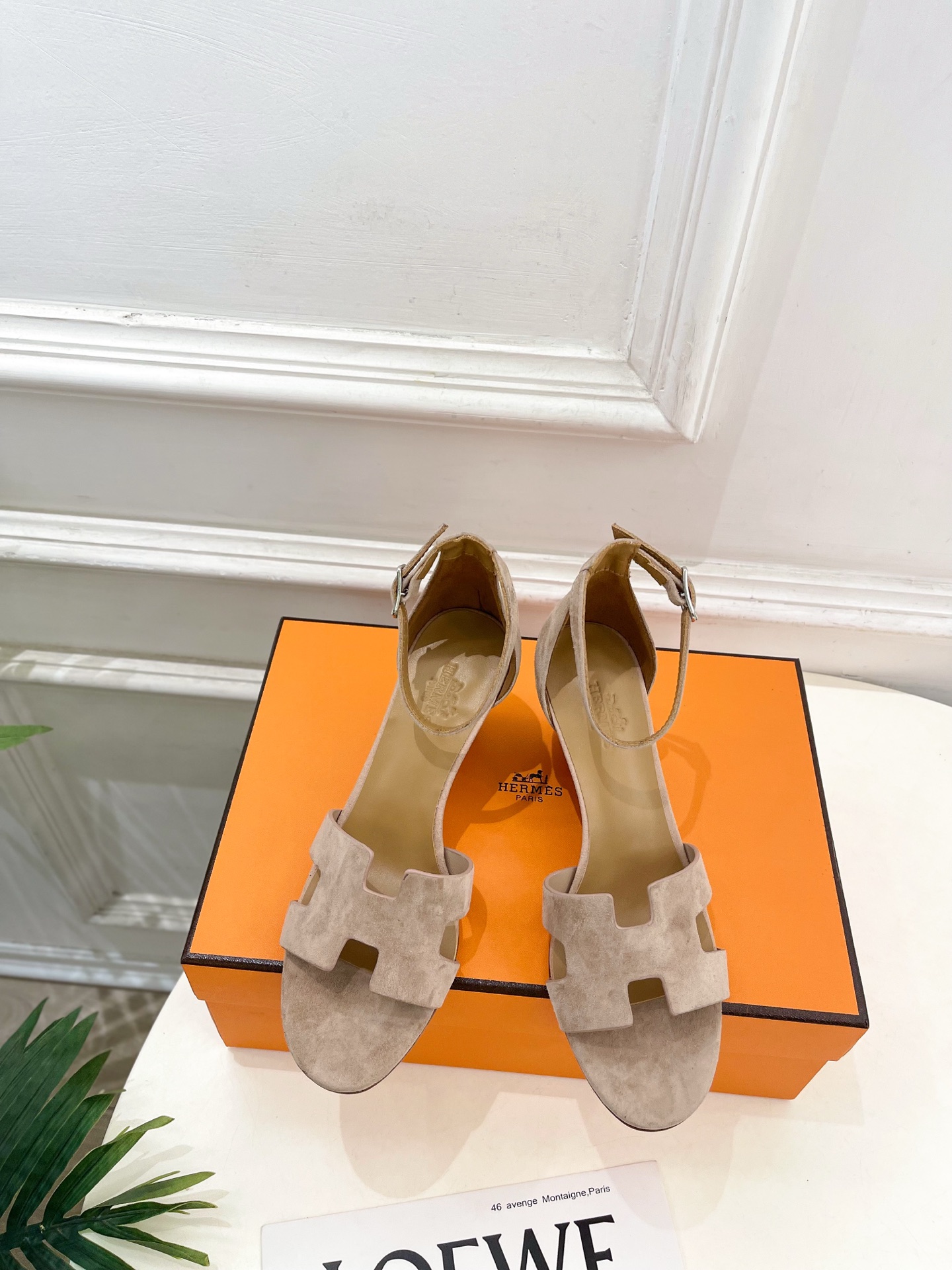 에르메스(HERMES) 스웨이드 웨지 샌들 신발