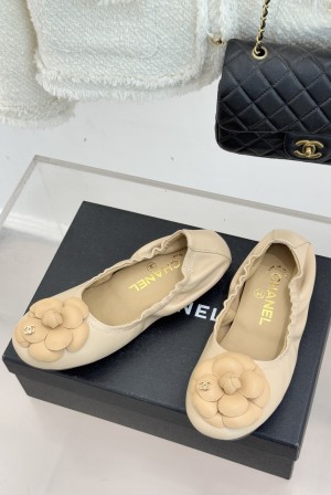 샤넬(CHANEL) 까멜리아 플랫 발레리나 신발