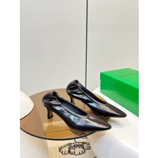 Bottega Veneta BV 보테가 베네타 '위치 슈즈' 키튼힐 구두 신발
