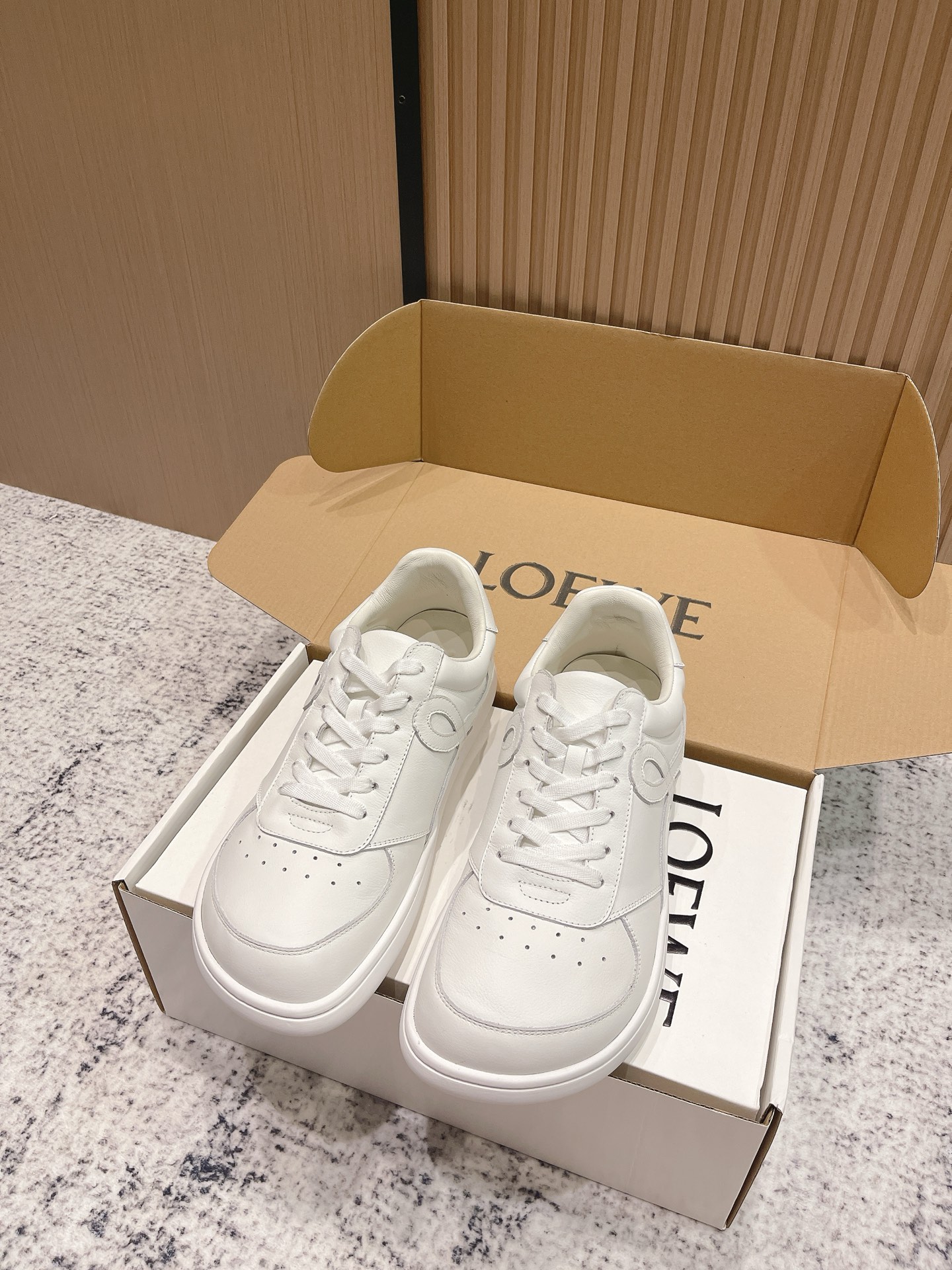 Loewe 로에베 잠보(Jambo) 레트로 스니커즈 신발