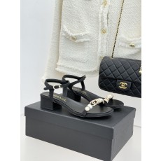 샤넬(CHANEL) 주얼리 스트랩 굽 샌들 신발