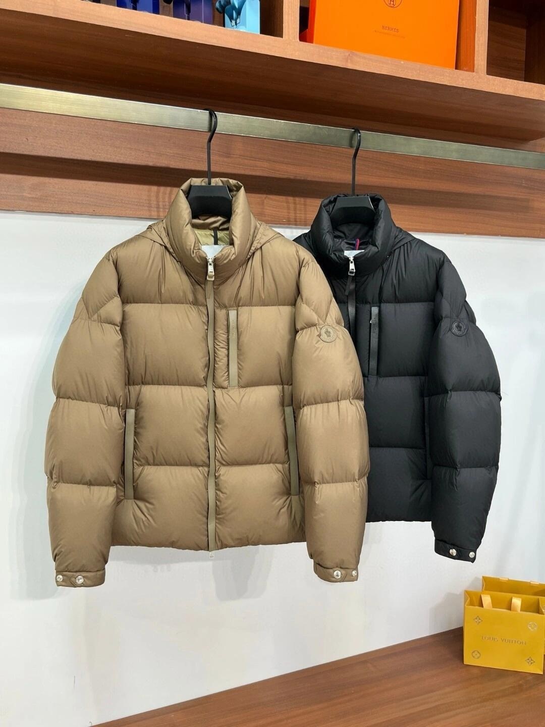 몽클레어 몽클레르(MONCLER) 스탠드 칼라 다운 패딩 의류