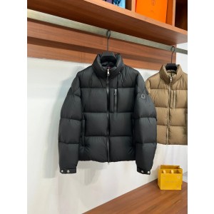 몽클레어 몽클레르(MONCLER) 스탠드 칼라 다운 패딩 의류