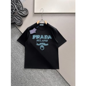 프라다(PRADA) 시그니처 로고 라운드 반팔 티셔츠 의류