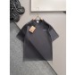 버버리(BURBERRY) 시그니처 로고 라운드 반팔 티셔츠 의류