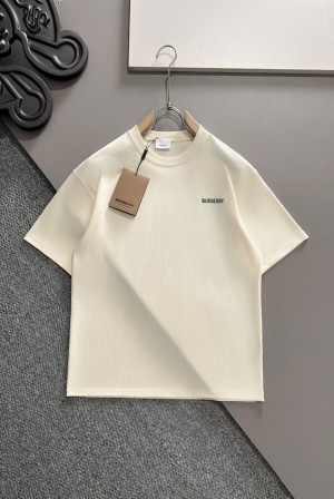 버버리(BURBERRY) 시그니처 로고 라운드 반팔 티셔츠 의류