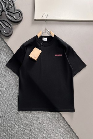 버버리(BURBERRY) 시그니처 로고 라운드 반팔 티셔츠 의류