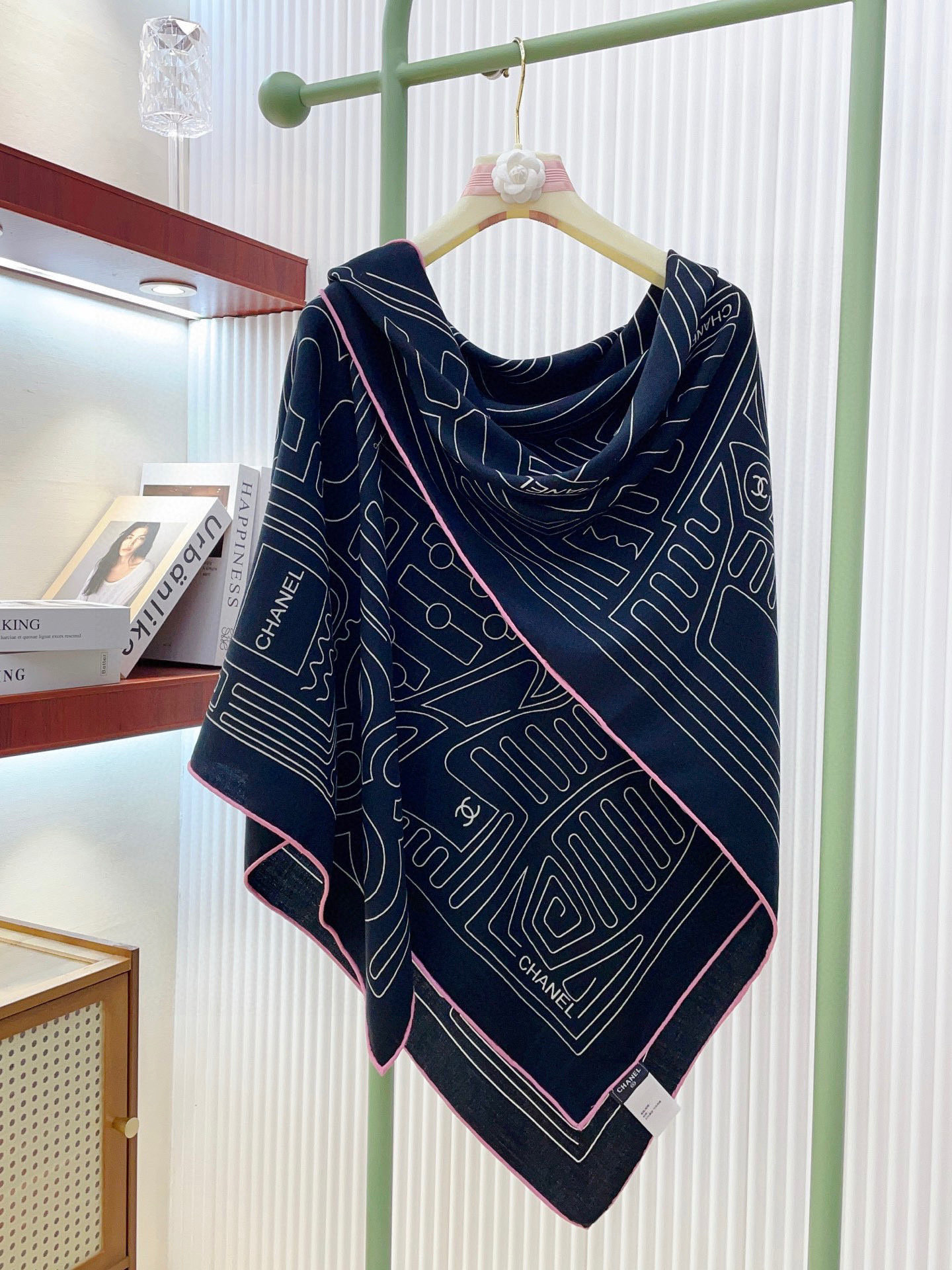 샤넬(CHANEL) 실크 캐시미어 목도리 스카프