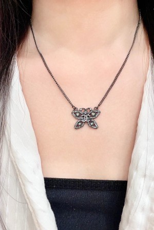 샤넬(CHANEL) 나비 목걸이 악세사리