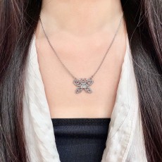 샤넬(CHANEL) 나비 목걸이 악세사리