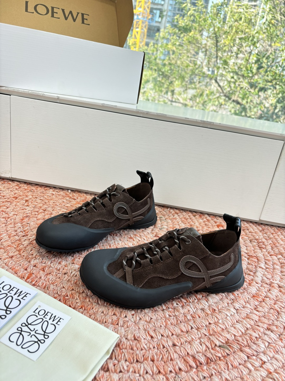 LOEWE 로에베 발레 아감 스니커즈 신발