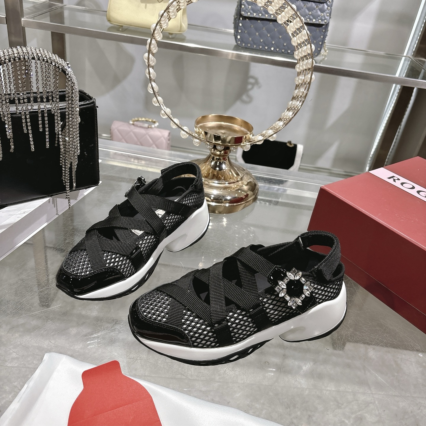 Roger vivier RV 로저 비비에 두툼한 굽 샌들 스니커즈 신발