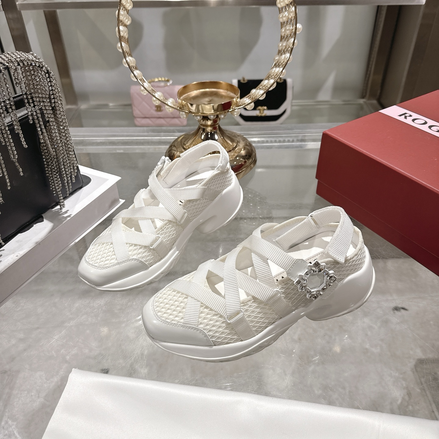 Roger vivier RV 로저 비비에 두툼한 굽 샌들 스니커즈 신발