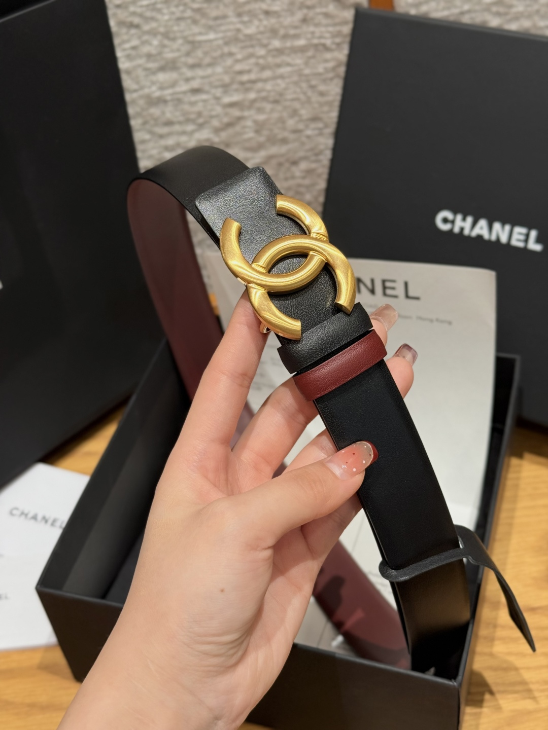 샤넬(CHANEL) 양면 카프스킨 브러쉬드 벨트