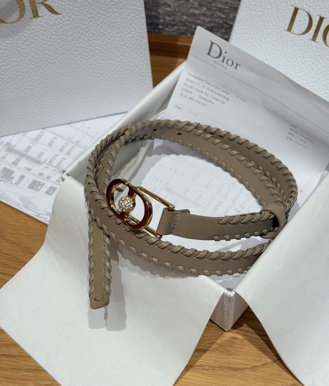 디올(Dior) 인트레치아토 카프스킨 쥬얼 버클 벨트 악세사리