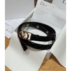 디올(Dior) 퀼팅 카프스킨 쥬얼 버클 벨트 악세사리