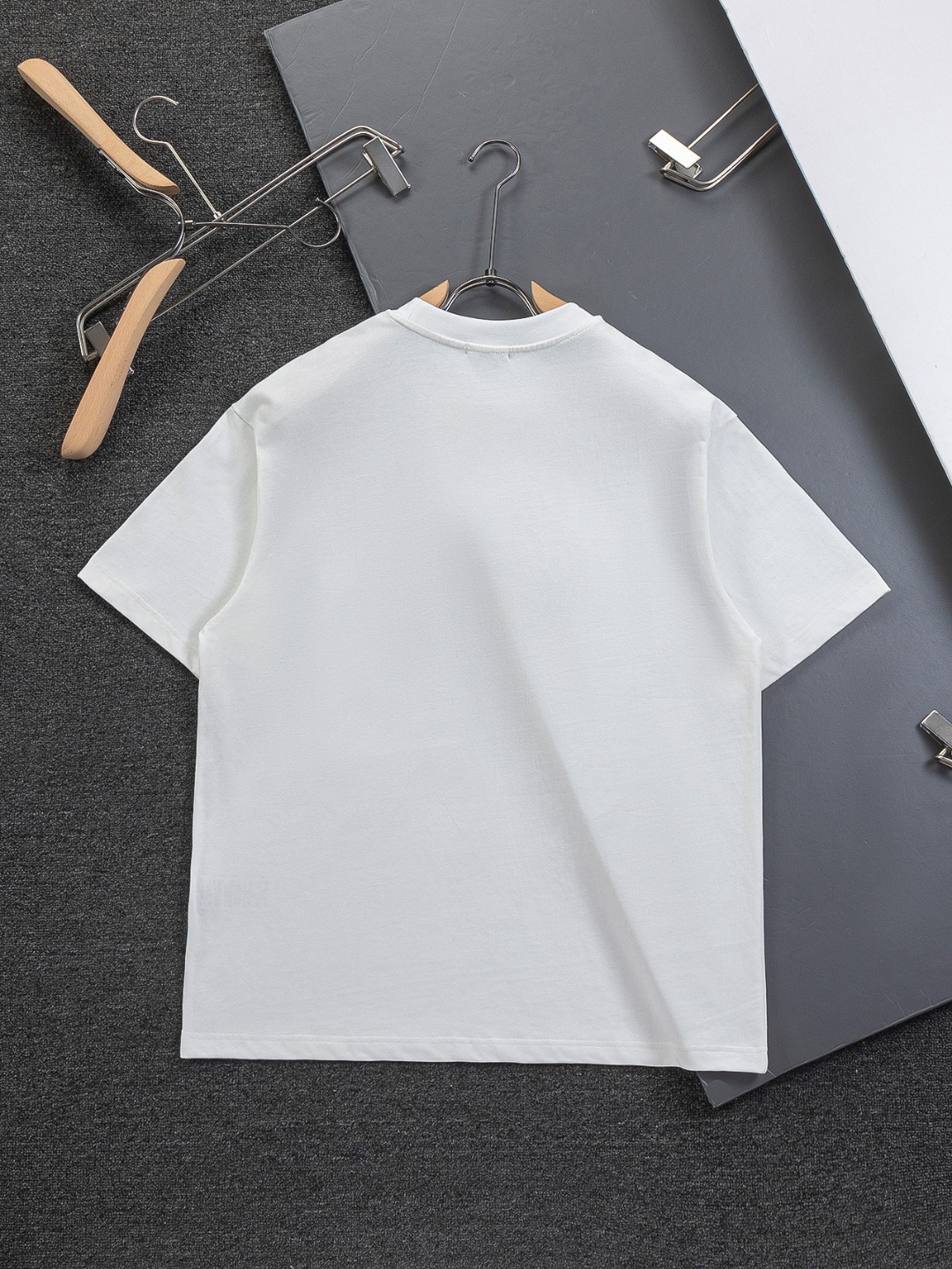 발렌시아가(BALENCIAGA) 더블 BB 로고 반팔 티셔츠 의류