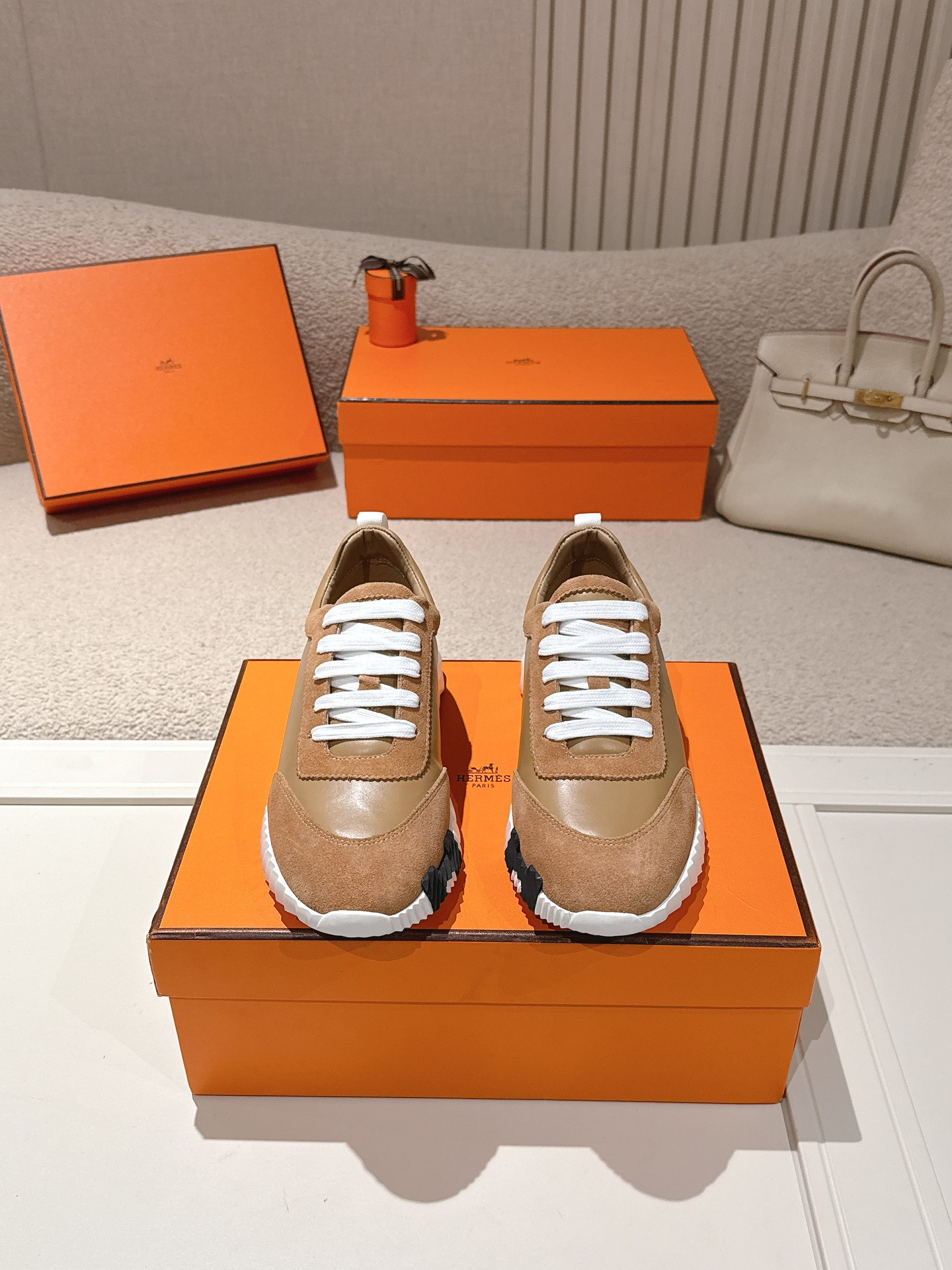 에르메스(HERMES) 클래식 커플 어글리 스니커즈 신발