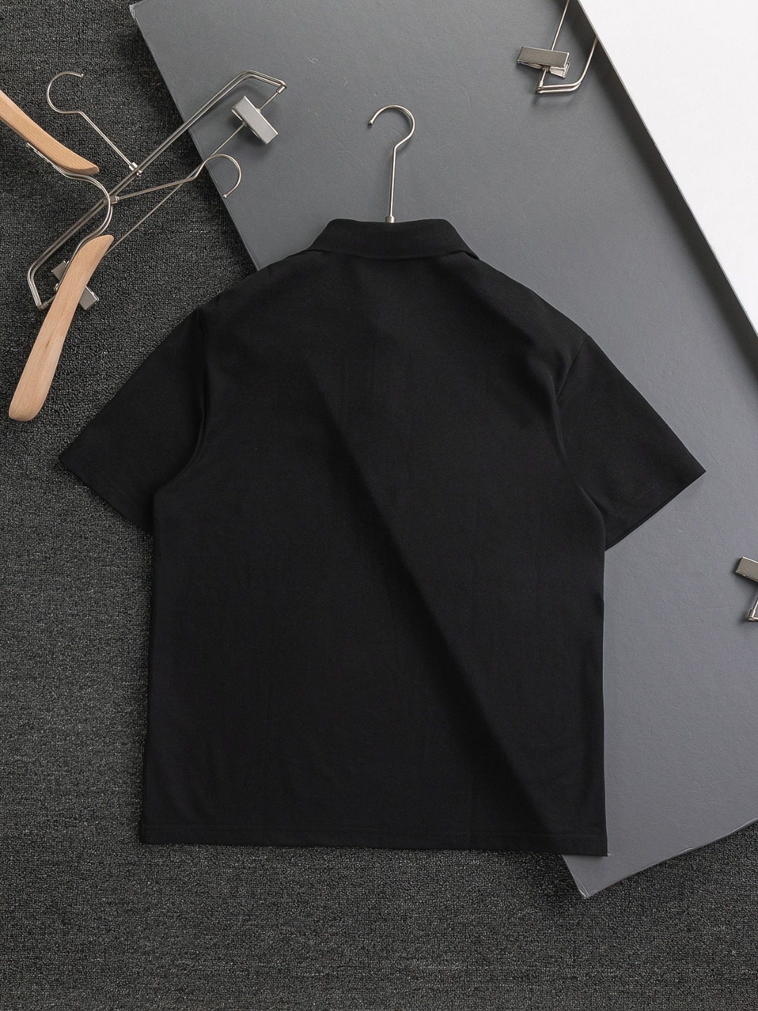 디올(DIOR) 로고 카라 반팔 티셔츠 의류