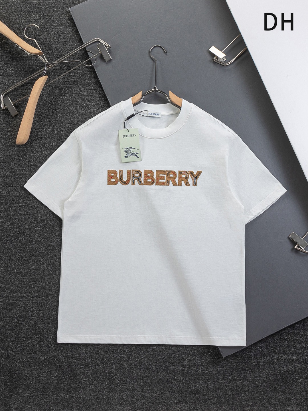 버버리(BURBERRY) 체크 레터링 자수 반팔 티셔츠 의류