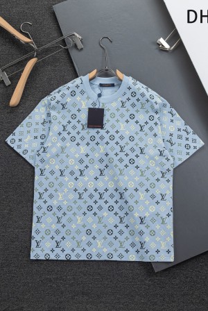 루이비통(LV) 레터링 자수 반팔 티셔츠 의류