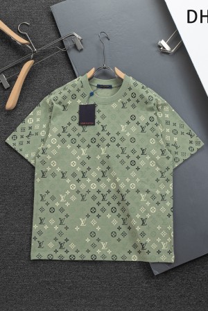 루이비통(LV) 레터링 자수 반팔 티셔츠 의류