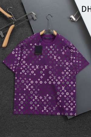 루이비통(LV) 레터링 자수 반팔 티셔츠 의류