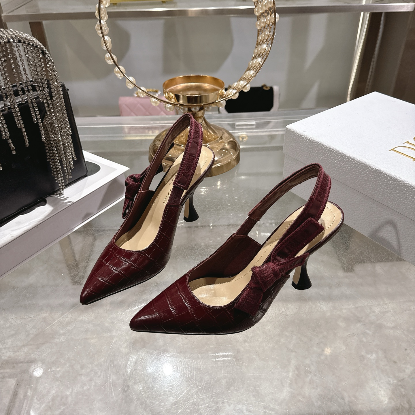 디올(Dior) CD 오트쿠튀르 런웨이 아이콘 뮬 힐 구두 샌들 신발